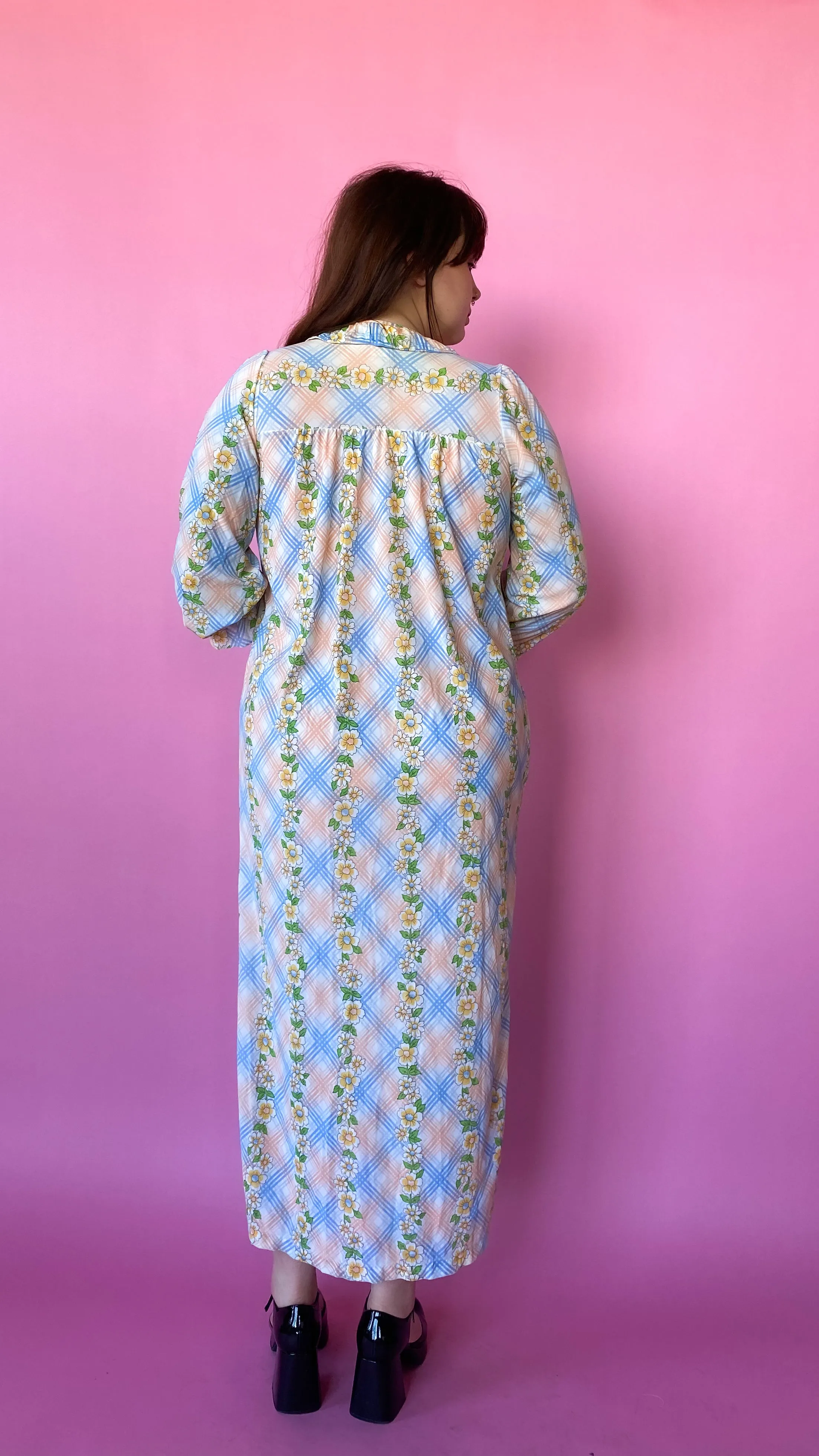 1970s Pale Floral House Dress, sz. 2XL