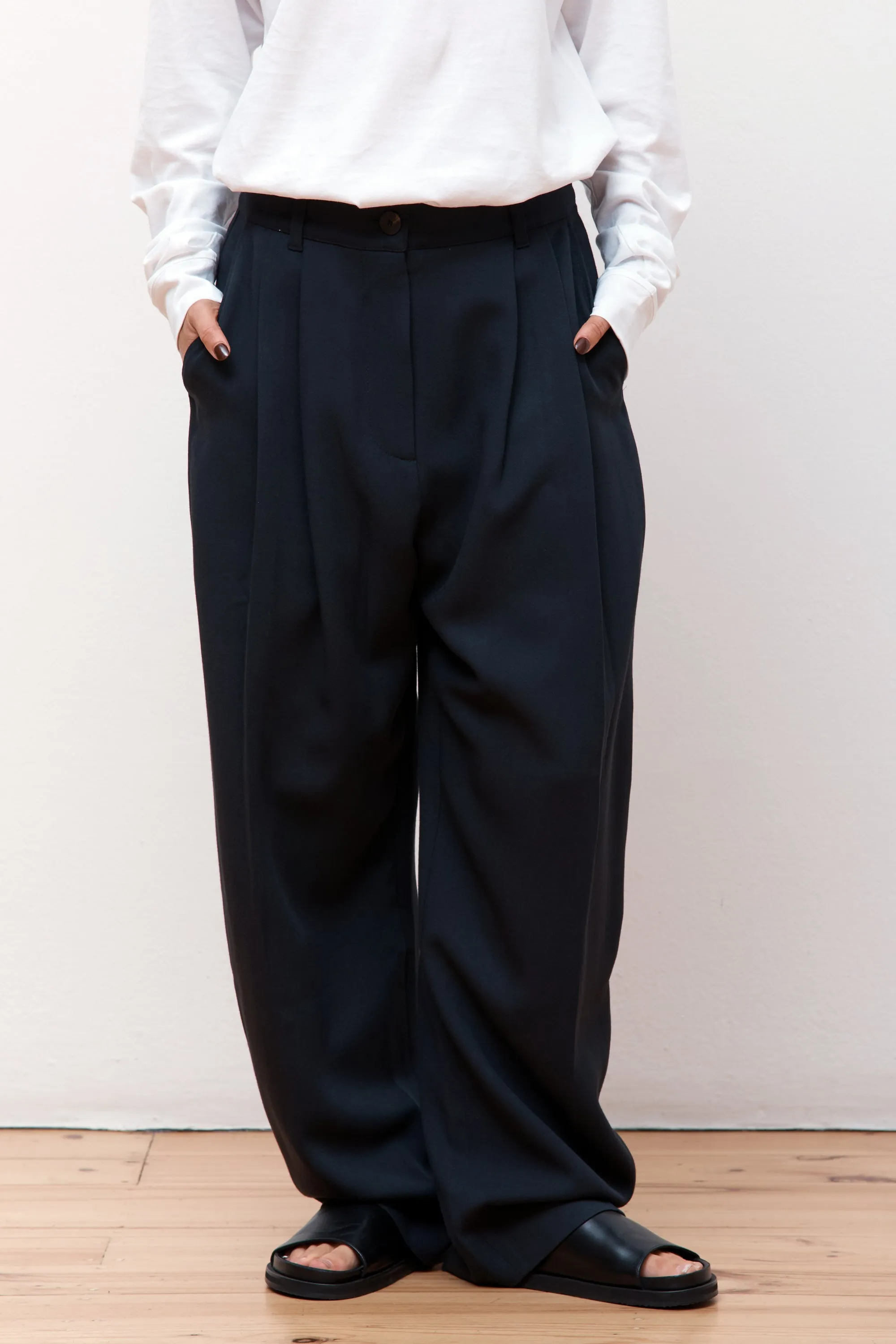 Acuna Double Pleat Wool Pant Darkest Navy