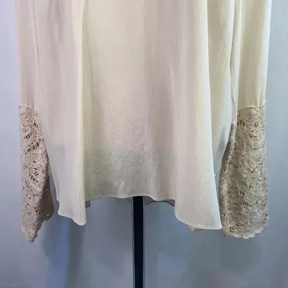 Bruno Cucinelli Cream Silk w Lace Cuffs Top