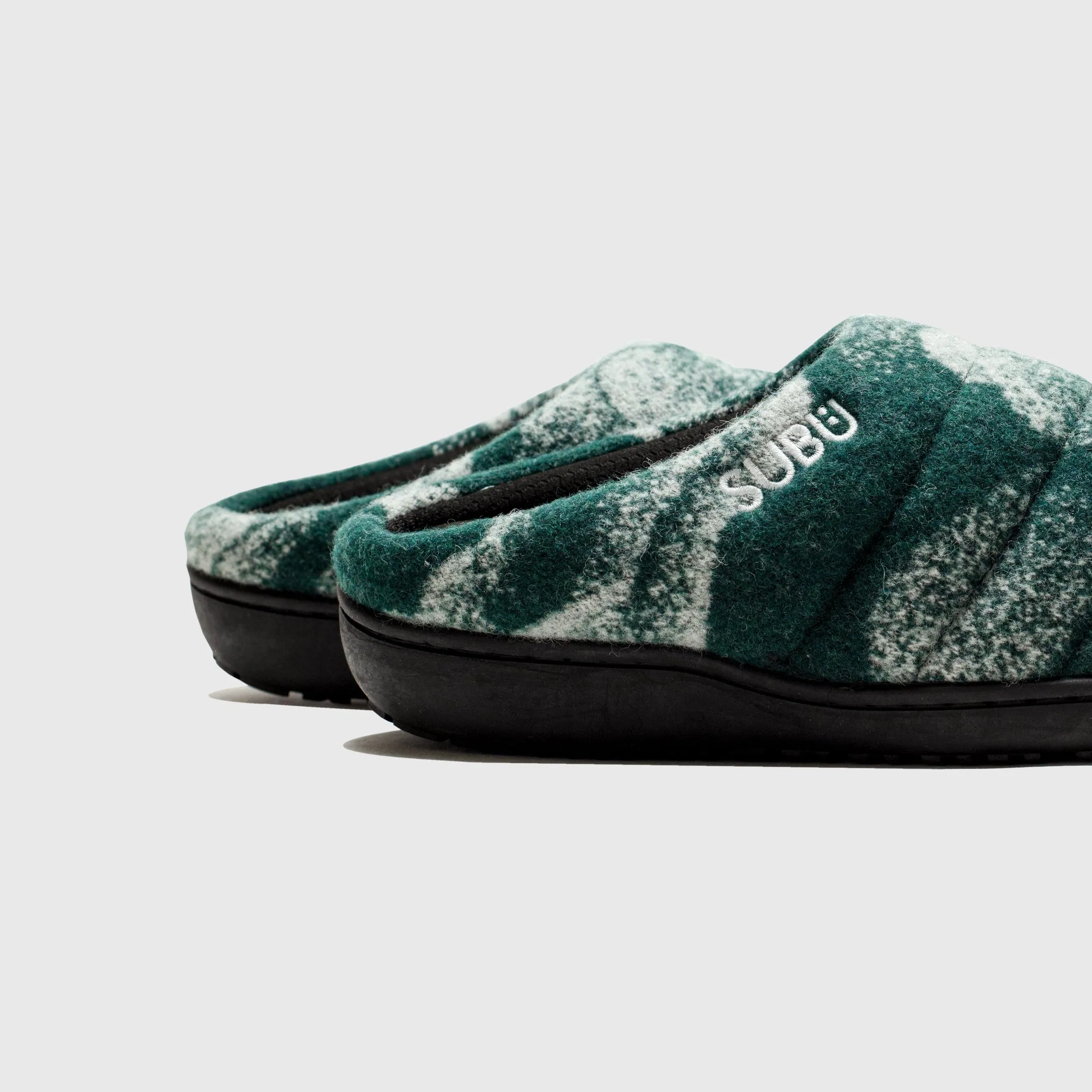 MOUNTAIN CAMO WOOL PERMANENT SANDAL FOR AND WANDER