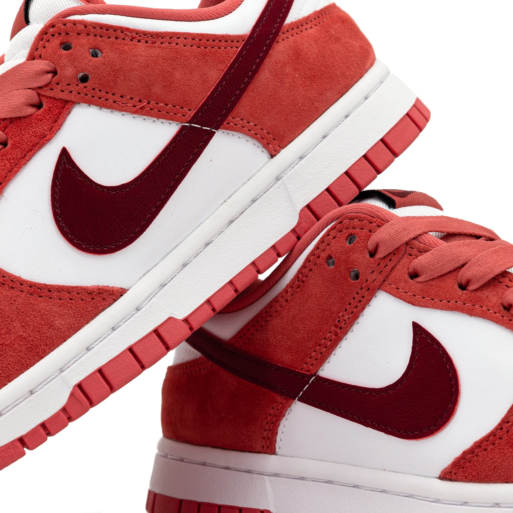 Nike Dunk Low Women's "Valentines Day" FQ7056-100