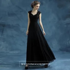 The Belinda Black Cap Sleeve Dress Gown