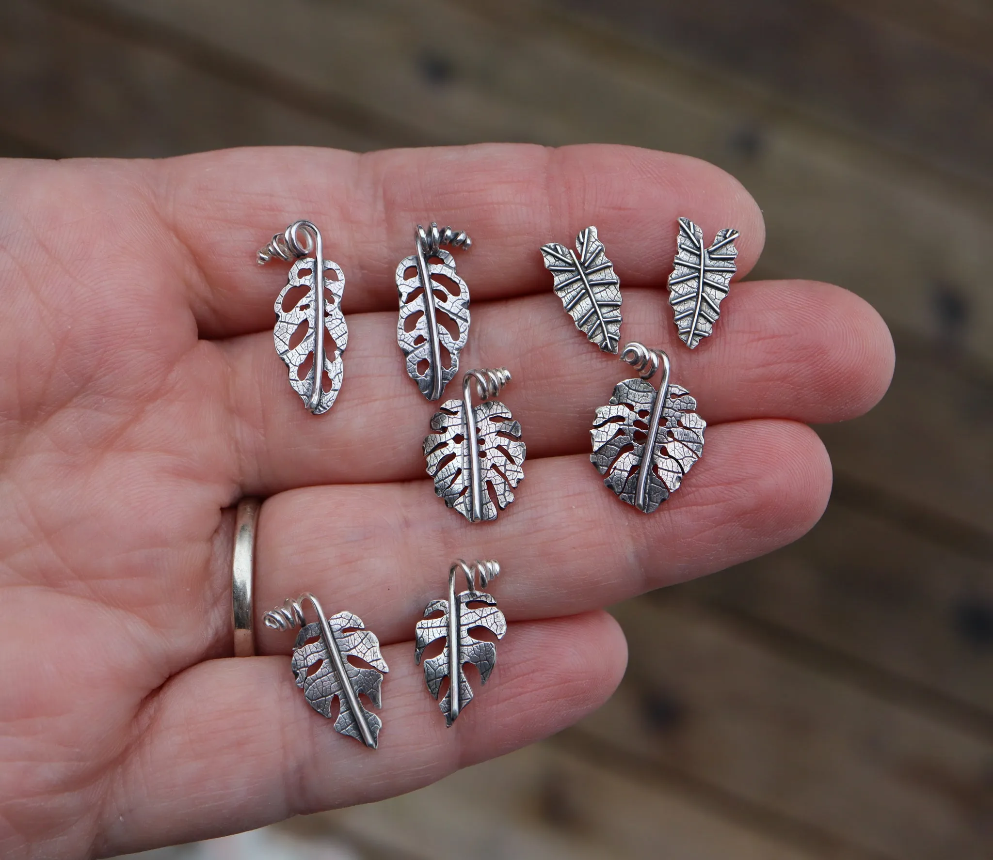 Tiny Rhaphidophora Tetrasperma Necklace and Earring Set